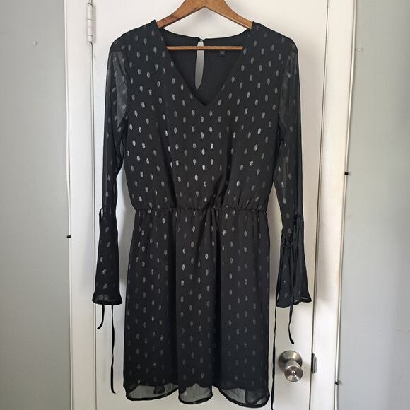 As U Wish Dresses & Skirts - As U Wish Black and Sliver Knee Length Party Dress Women's Large